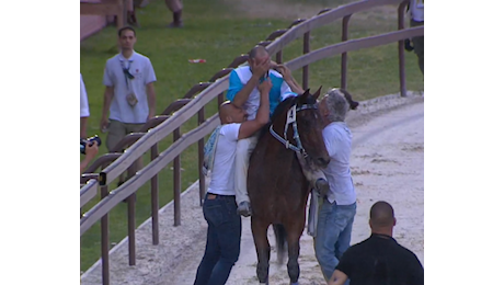 Palio di Legnano 2026: capolavoro di Valter Pusceddu e Dubbio, Sant'Erasmo torna al trionfo dopo 12 anni - Brontolo dice la sua
