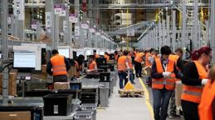 Lavoro, cala l'occupazione e sale la disoccupazione giovanile: i dati Istat del terzo trimestre 2025 - Corriere della Sera