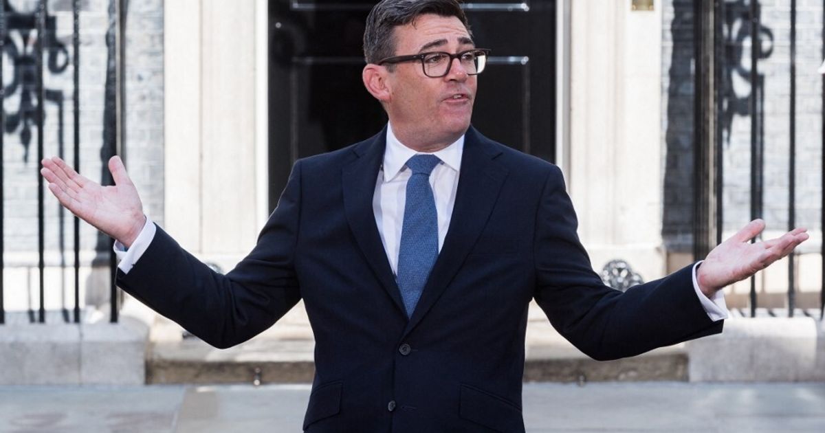 Gb: Burnham lancia il nuovo governo e sfida la crisi carovita