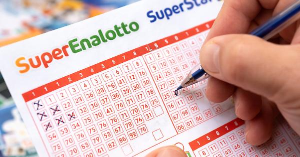 Estrazioni Lotto, SuperEnalotto e 10eLotto di oggi sabato 4 luglio 2026: tutti i numeri vincenti e jackpot aggiornato