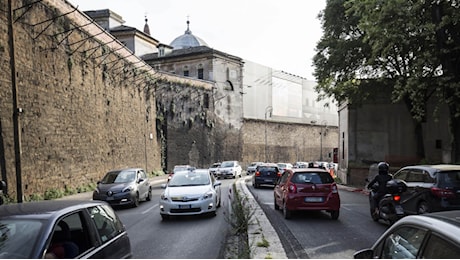 Muro Torto a Roma, lancio sassi e tronco: 29enne arrestato
