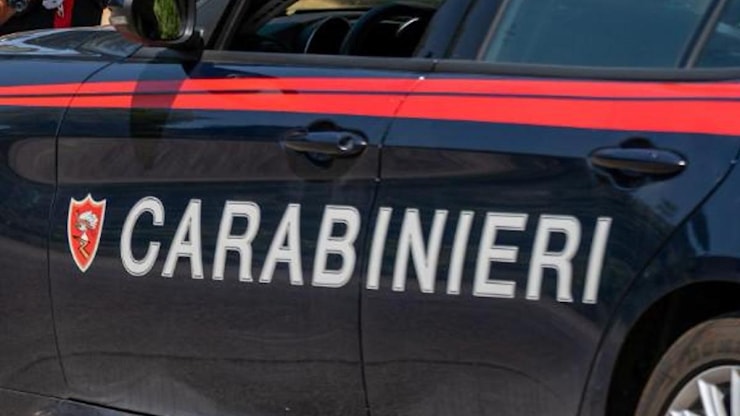 Trovato morto durante il turno di lavoro: era a poca distanza dal mezzo di servizio - La Nazione
