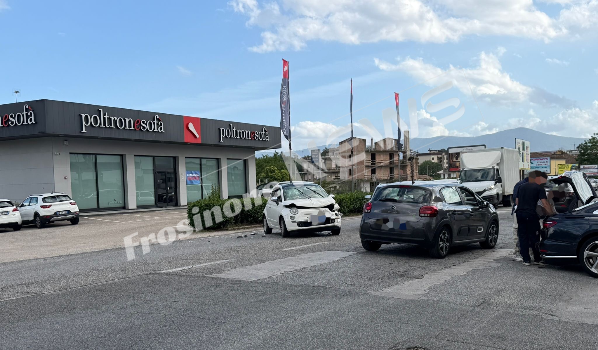 Incidente sulla Monti Lepini, scontro tra due auto: paura e disagi in strada