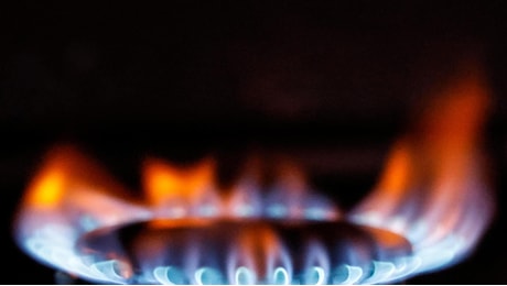 Bollette dei vulnerabili, nuova stangata: luce +37,3% e gas +12,7%