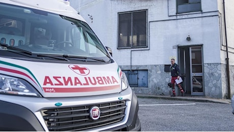Caduta dal quarto piano a Rescaldina, bimbo di 5 anni salvato dai fili del bucato: è grave ma non in pericolo di vita