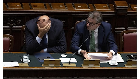 Giorgetti sulla manovra: deficit sotto il 3% dopo lo scorporo di energia e difesa