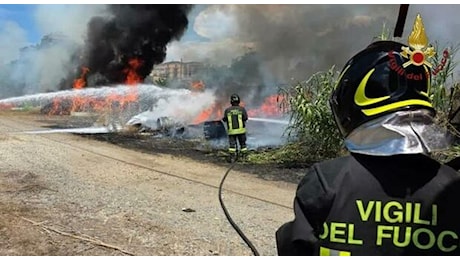 Incendio sulla linea Fl1, treni in tilt e caos viabilità: ripristinata la circolazione tra Orte e Fiumicino