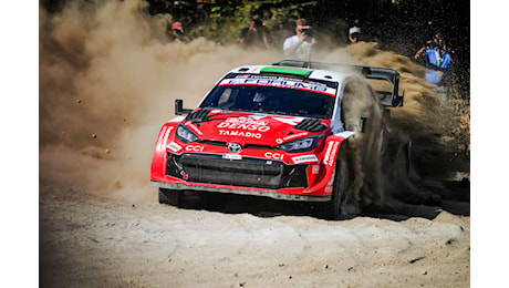 Solberg vince in Sardegna ma il titolo WRC va a Evans dopo un finale clamoroso