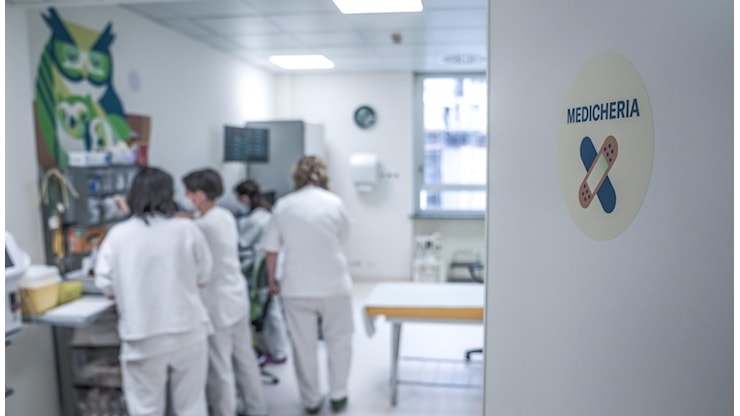 Sanità italiana tra liste d’attesa infinite ed eccellenze, cosa rivela il rapporto Ocse 2025 - QuiFinanza