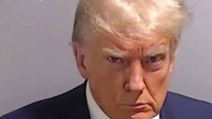 La foto segnaletica di Trump sulle banconote d’America - Domani