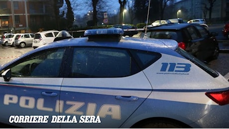 Catania, tenta di strangolare la compagna in videochiamata: arrestato 30enne