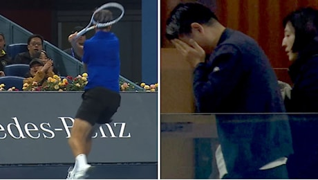 Medvedev squalificato a Pechino dopo la pallata a un tifoso, Djokovic in finale