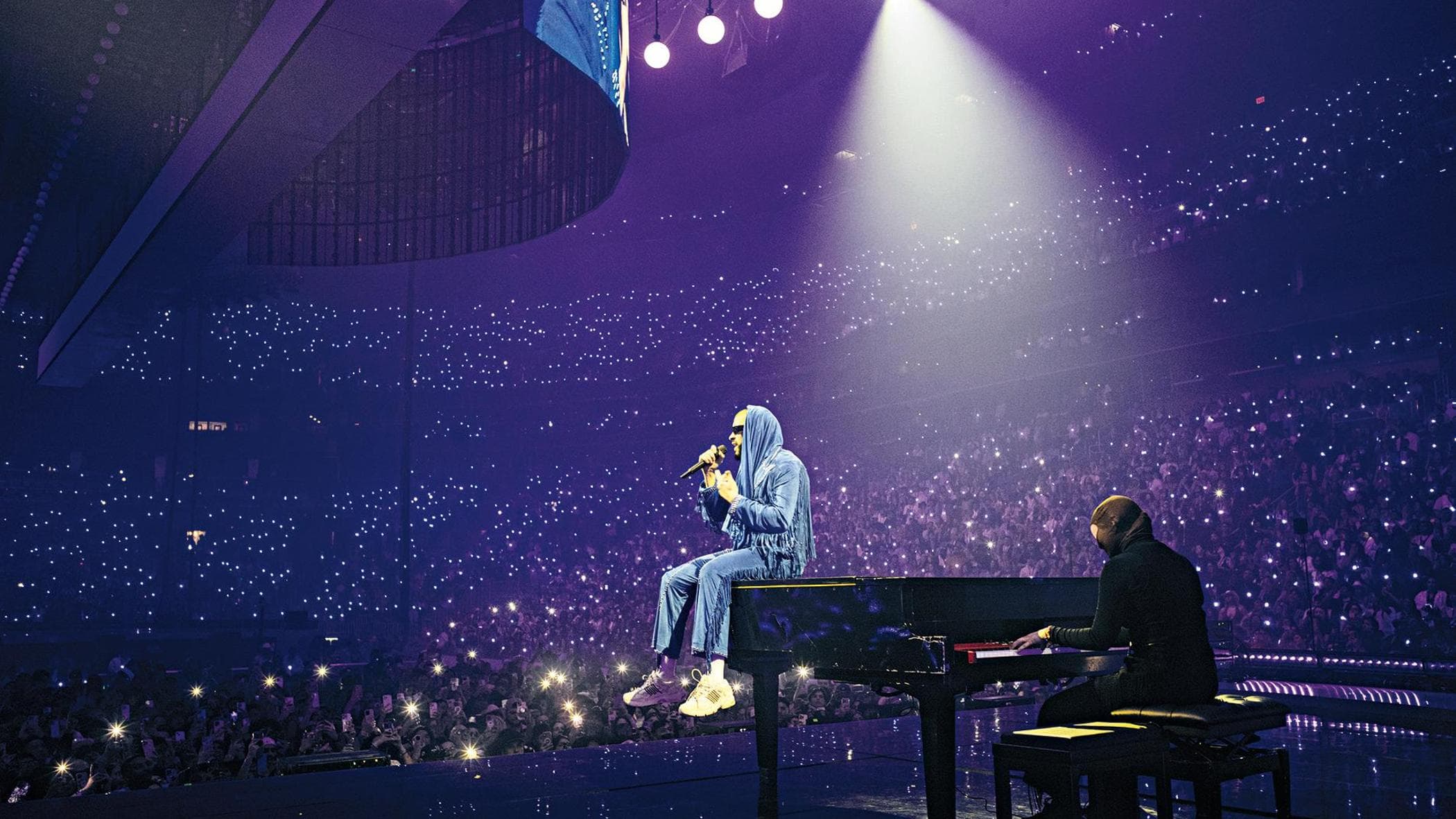 Bad Bunny, la star del reggaeton globale che sfida dal palco le barriere culturali