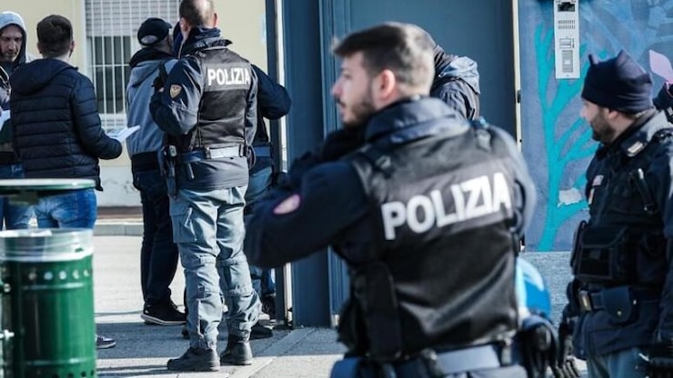 Terrorismo, 17enne arrestata nel Pavese: propaganda per l’Isis - Ottopagine