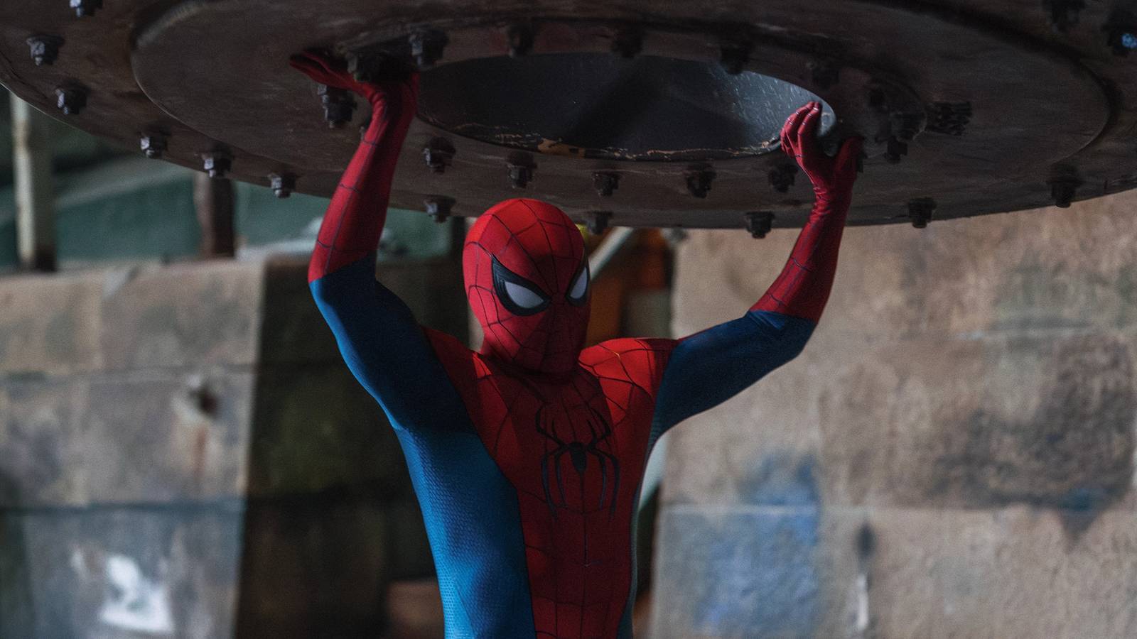 Spider-Man: Brand New Day, il regista sulle riprese delle scene d’azione: ‘Volevamo fare acrobazie pratiche e non in CGI’