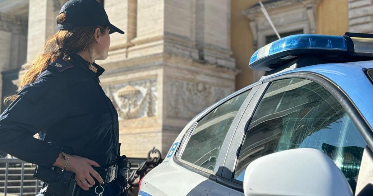 Roma, acccoltella l'ex amica per ragioni sentimentali: arrestata una 19enne