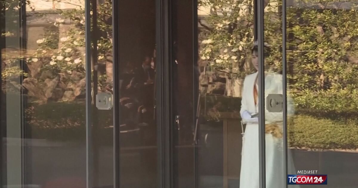 Trono del Crisantemo, il Giappone conferma la successione maschile: via libera del parlamento alla riforma