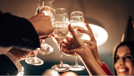 Crisi del vino italiano, scorte record e prezzi in calo: l’allarme Uiv