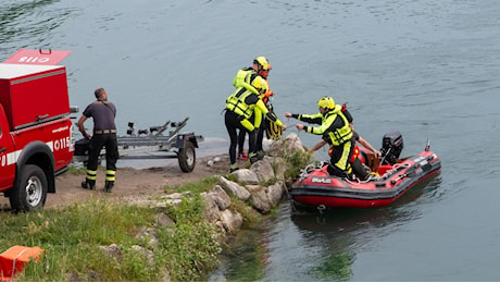 Tragedia a Golfo Rivolta: zio cerca di salvare il nipotino e annega nell’Adda. Il bambino è gravissimo