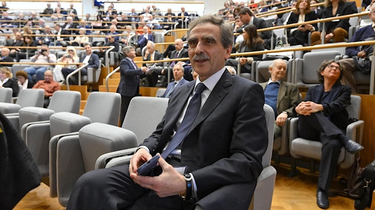 Lovaglio evoca il nuovo risiko bancario: “Tutte le strade ormai portano a Siena” - la Repubblica