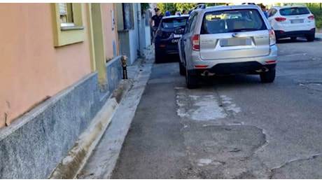 Cascina, investiti mentre attraversano la strada: bambina di 8 anni gravissima, ferito il nonno