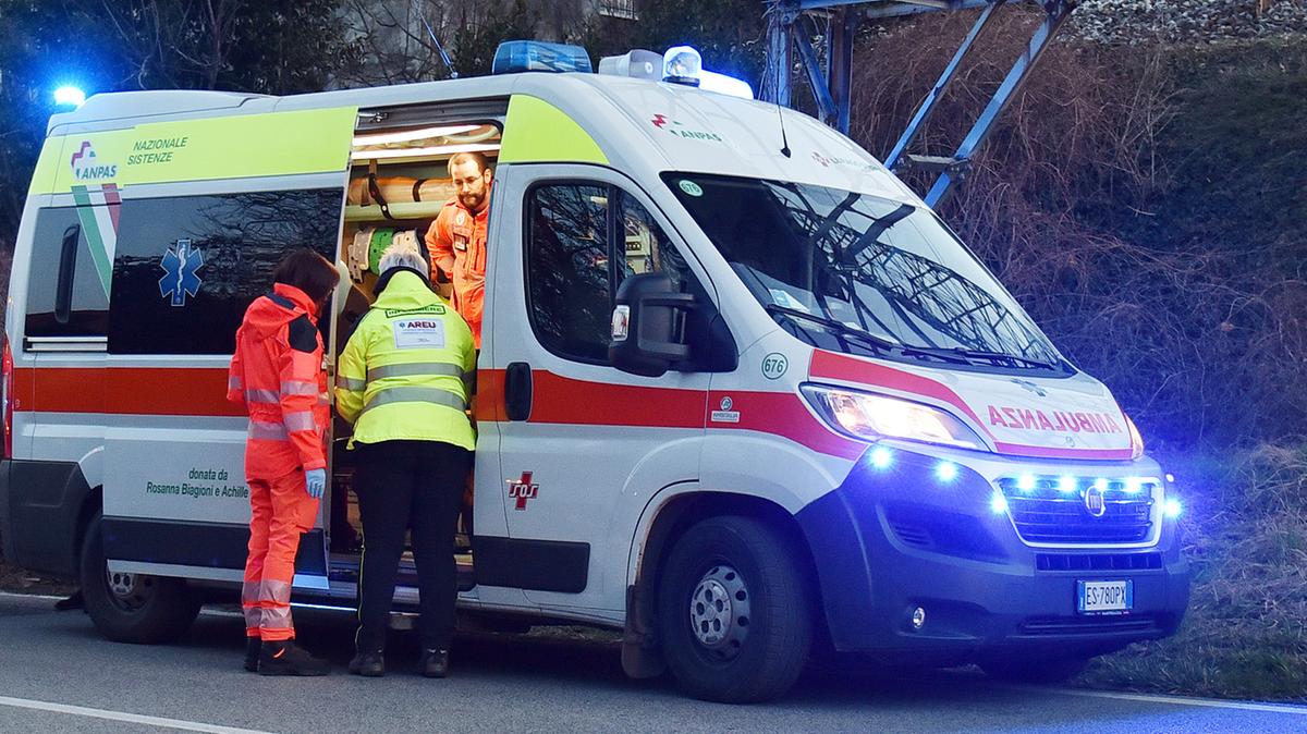 Colta da malore mentre fa jogging. Trovata morta in strada a 23 anni