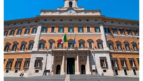 Medici no-vax, il PTS boccia la norma: «Pagina nera per il Parlamento»