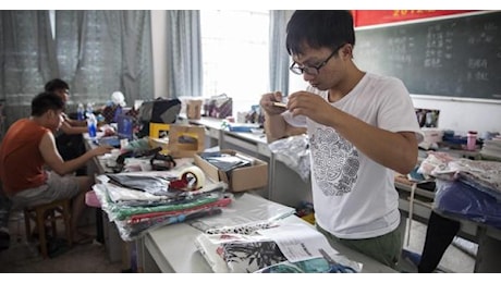 Multa Ue a AliExpress da 550 milioni, 'non ha fermato prodotti illegali'