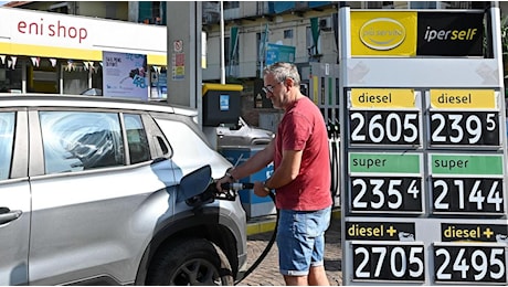 Caro carburanti, a Ferrara sotto pressione 1.792 attività tra agenti, autotrasportatori e taxi