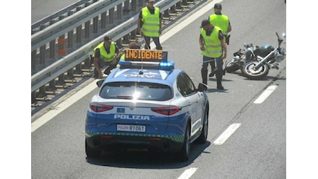 Incidente sulla A10 tra Savona e Spotorno, morto un motociclista torinese