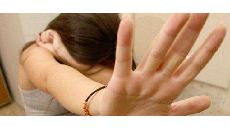 Costringe la moglie incinta a prostituirsi, arrestato - Zoom24