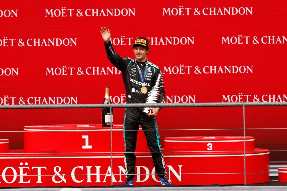 Kimi Antonelli: “Un privilegio rappresentare l’Italia. Difficile andare via con Leclerc. E il carico per Budapest…”