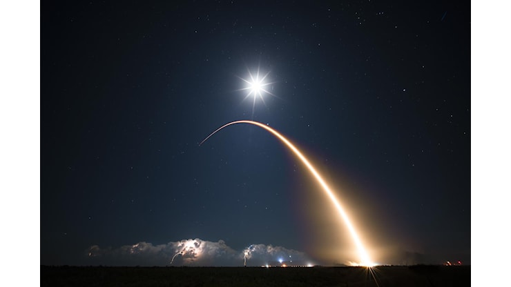 SpaceX verso maxi-IPO da 30 miliardi con valutazione da 1.500 miliardi - Investire.biz