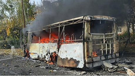Kramatorsk, bombe russe sui bus di linea: almeno 33 morti e 18 feriti