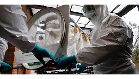 Ebola, obbligo di dichiarazione e cinque livelli di rischio per i viaggiatori in arrivo da Congo e Uganda