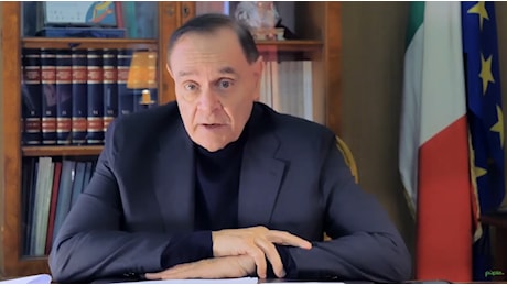 Mastella, l’annuncio in chiesa: “Anch’io sono malato, pregate per me”. La commozione a Benevento