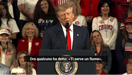 Trump vuole un oceano con il suo nome. E i fan applaudono a tutto