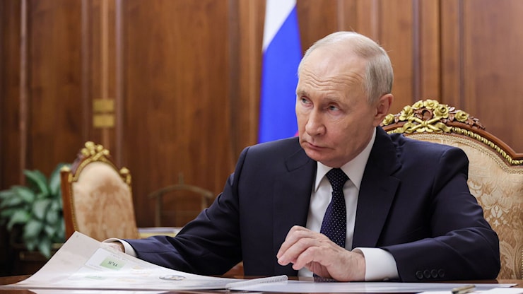 Tutto per tutto. Putin indeciso fra escalation e compromesso (di A. Romano) - HuffPost Italia