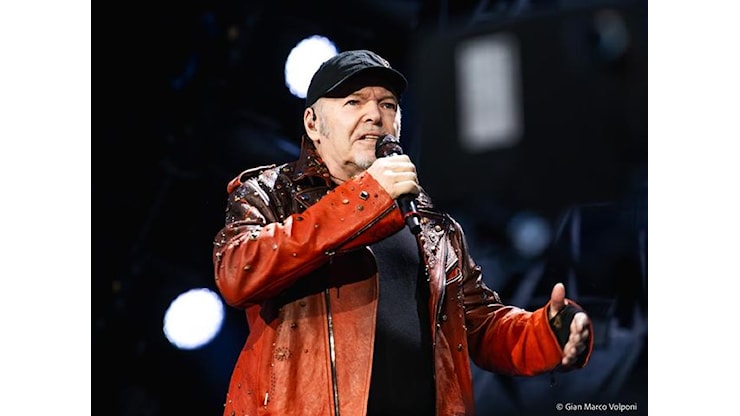 √ Vasco: Il rock è resistenza contro ipocriti e bigotti - Rockol