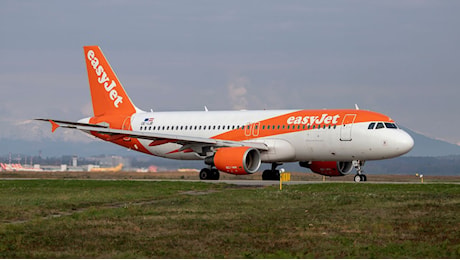 EasyJet acquisizione Castlelake: accordo da 6,90 sterline per azione