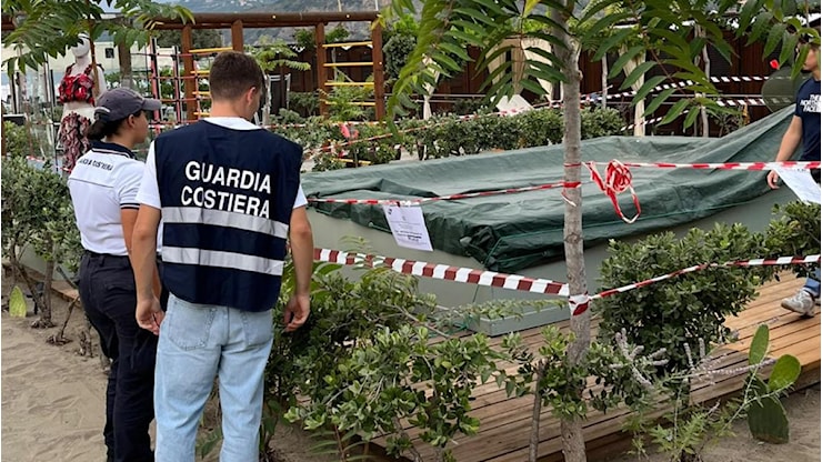 È morta la bambina di 11 anni risucchiata dal bocchettone della piscina a Sestri Levante - Il Giorno