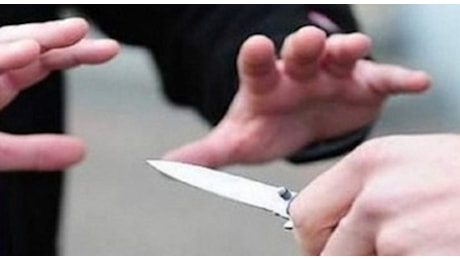 Omicidio a Bari Sardo, investe una coppia e accoltella a morte Simone Concas: caccia al killer