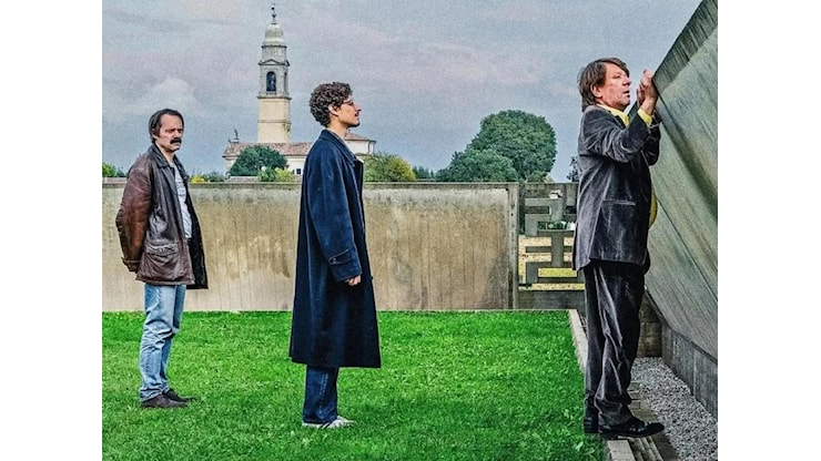 «Le città di pianura», ecco perché ha trionfato: un road movie sui generis alla ricerca dell'ultimo bicchiere, che non vuole insegnare niente a nessuno - Corriere della Sera