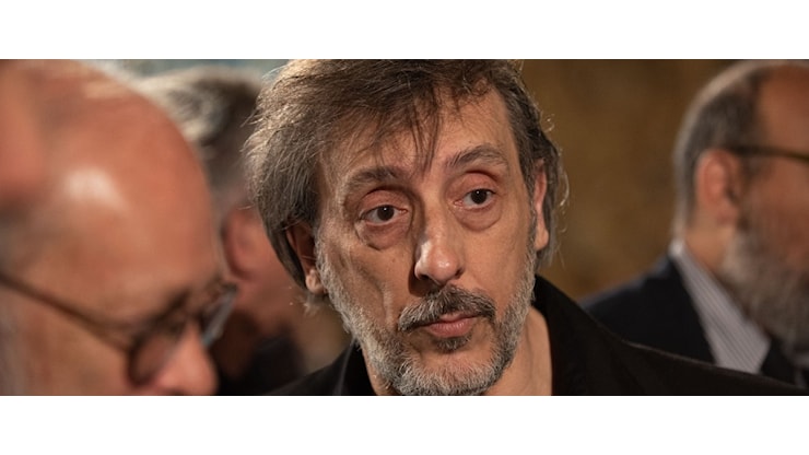Massimo Ceccherini via dall'incubo: salvato da debiti di gioco per 1,4 milioni da un misterioso amico. All'attore il saldo a rate e la terapia sulla ludopatia - Secolo d'Italia