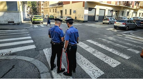 Torino, bimbo di 5 anni investito dall'ex compagna del padre: fermata una 24enne. Il legale: «Non escludiamo l'incidente»