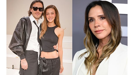Brooklyn Beckham e Nicola Peltz disertano la sfilata di Victoria a Parigi