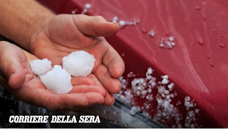 Maltempo Emilia-Romagna, la grandine colpisce Ferrara e provoca nuovi danni