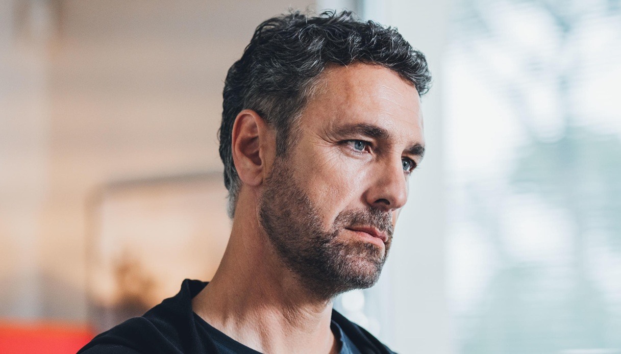 Raoul Bova torna sul caso degli audio diffusi da Corona, il discorso su imbecilli, mercenari e social