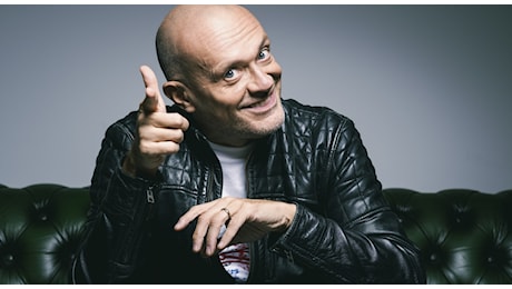 Max Pezzali fa la storia a San Siro con il tour record del 2026
