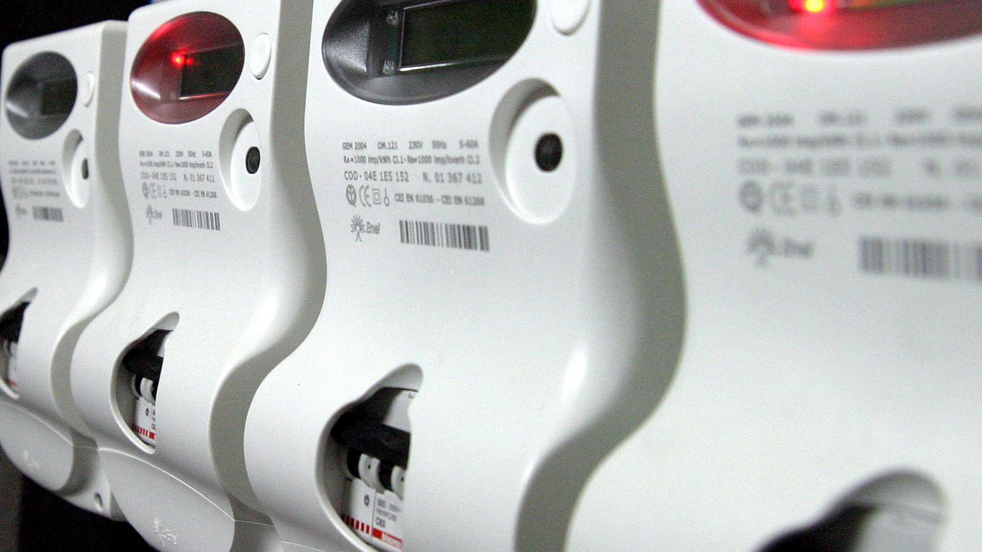 Bollette più care per due famiglie su tre: nel Nord Ovest l'efficienza energetica resta un miraggio
